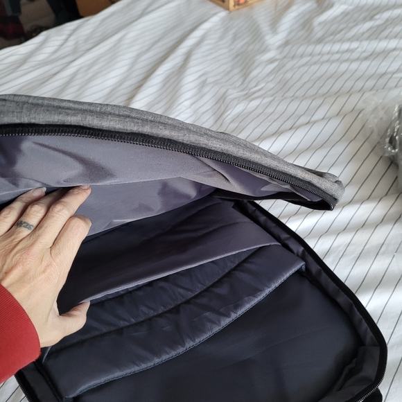 Padded backpack - Picture 9 of 10